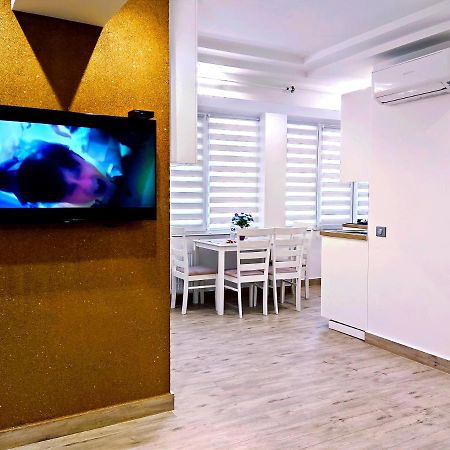 Sun Apartment Center City คีชีเนา ภายนอก รูปภาพ
